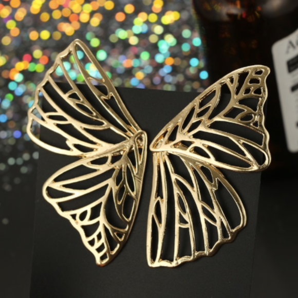 Chic Butterfly Wing Statement Earrings - Picture 4 of 5